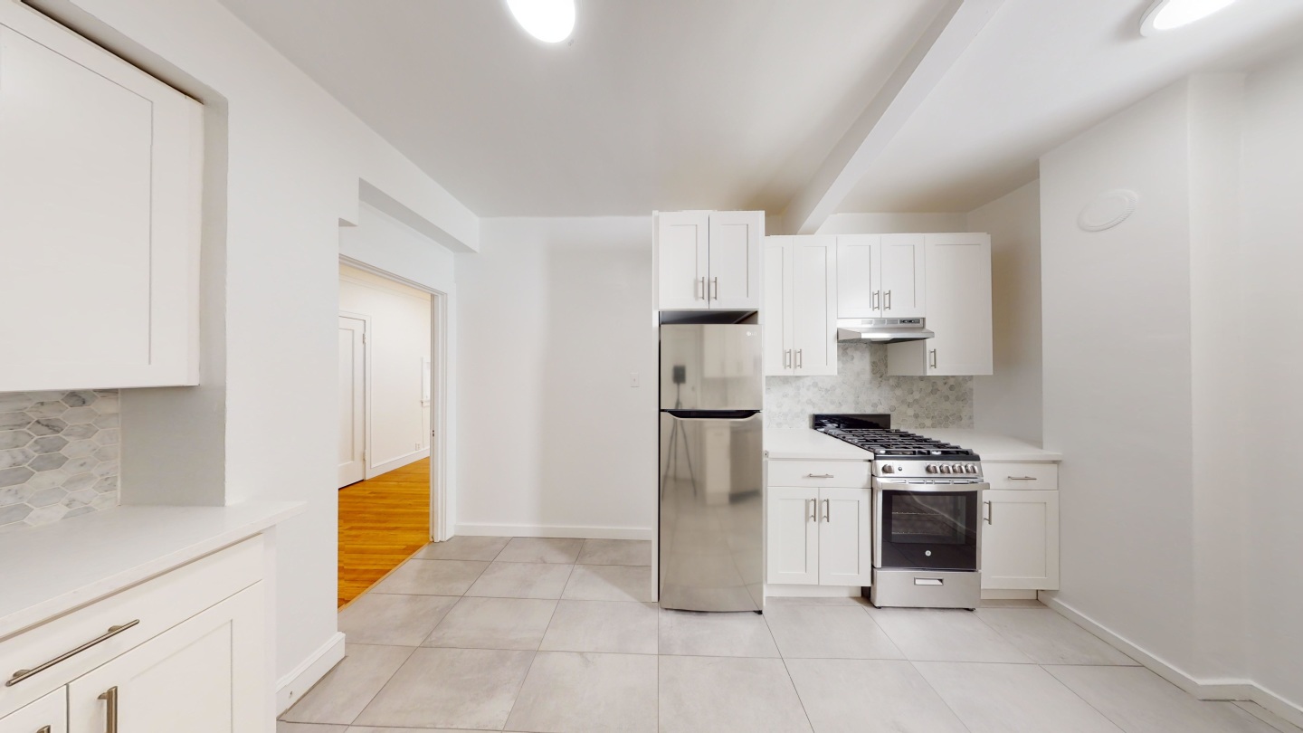 2121 Sacramento Street Image 1