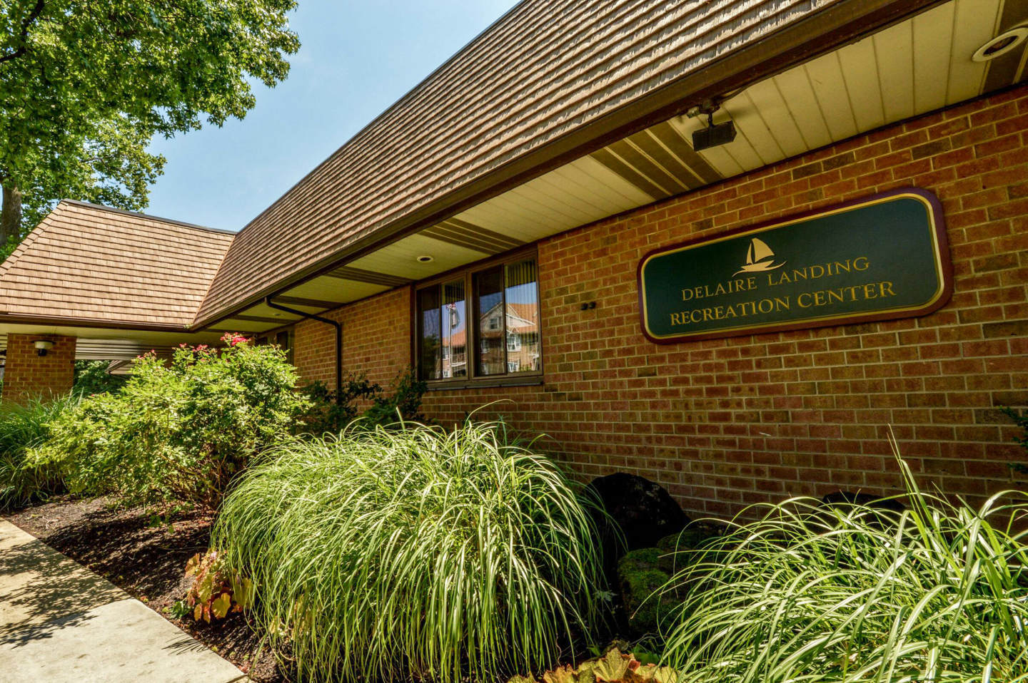 Delaire Landing Image 26