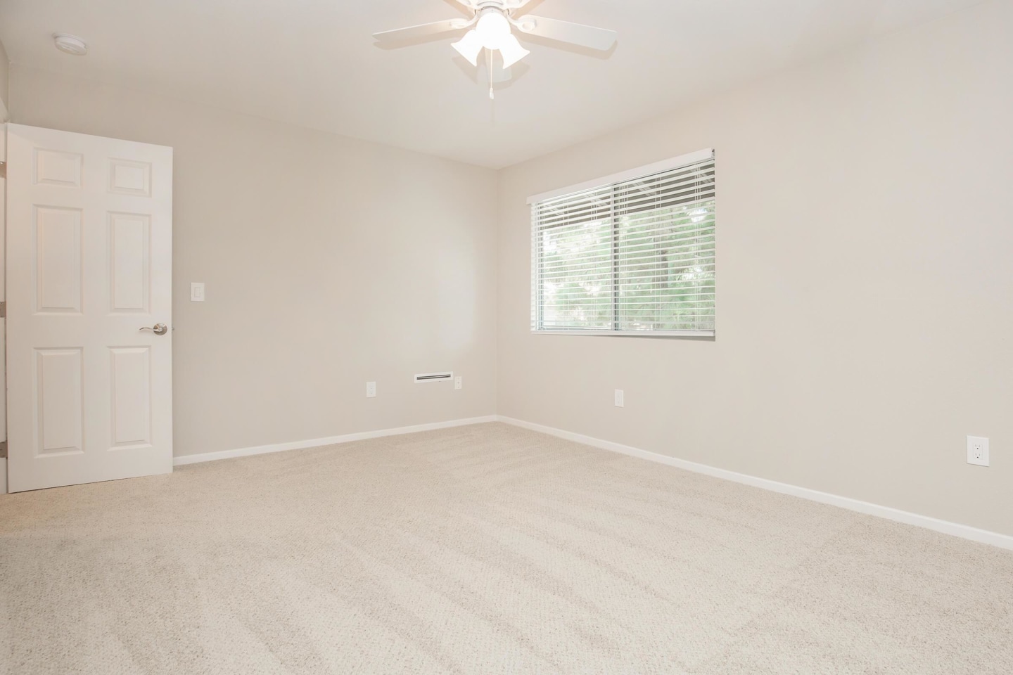 Wateridge Apartment Homes Image 37