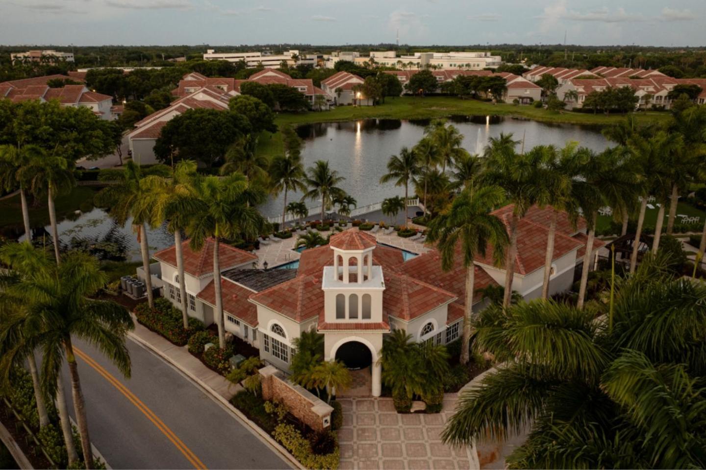 Polo Lakes Image 33