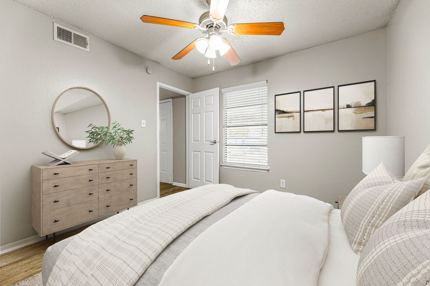 5636 Apartment Homes Image 40