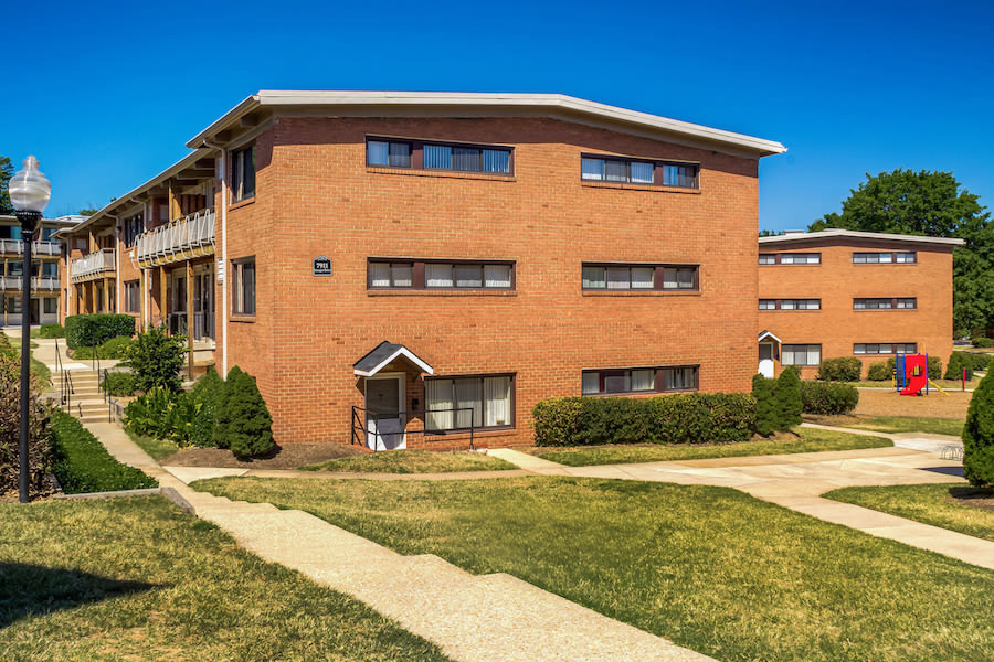 Campus Gardens Image 19