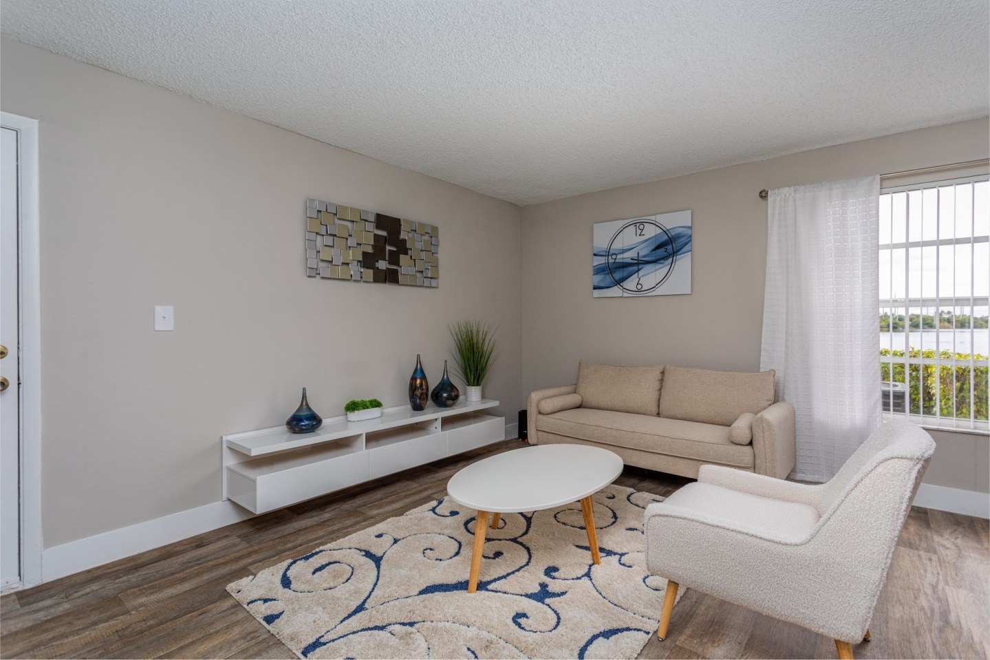 The Landings at Pembroke Lakes Apartments Image 1