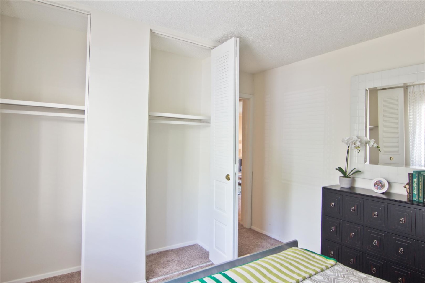 Lakecrest Apartments Image 16