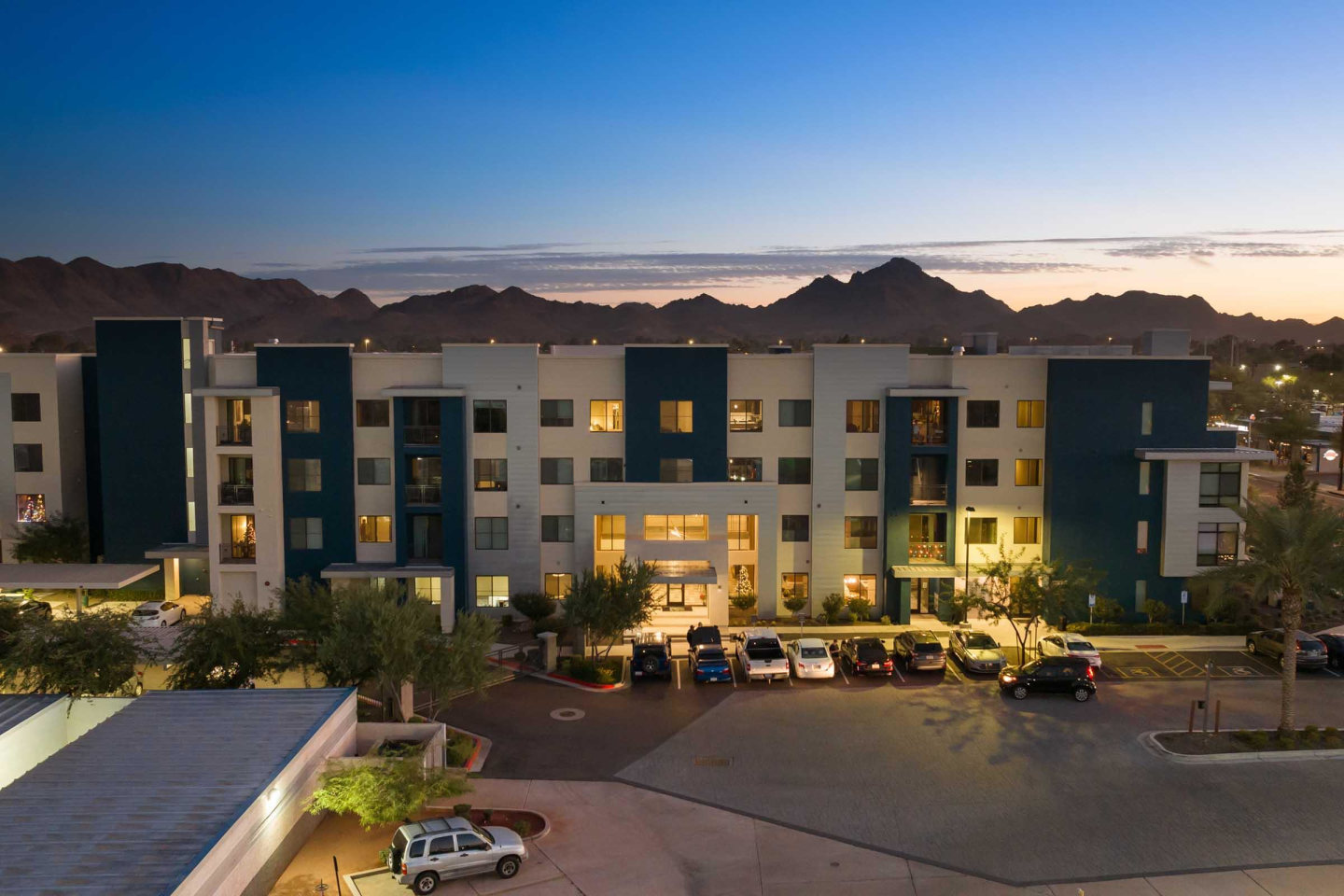 View 32 Apartments Image 16