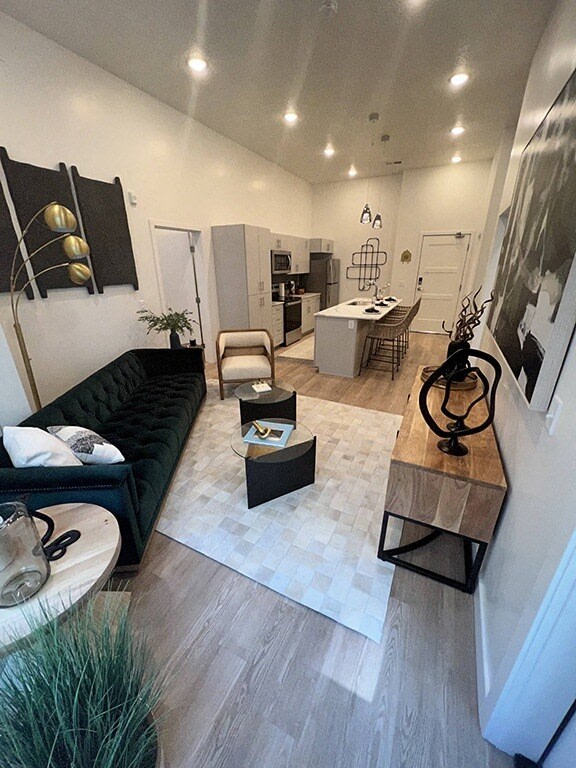 SevenO2 Main Apartments Image 14