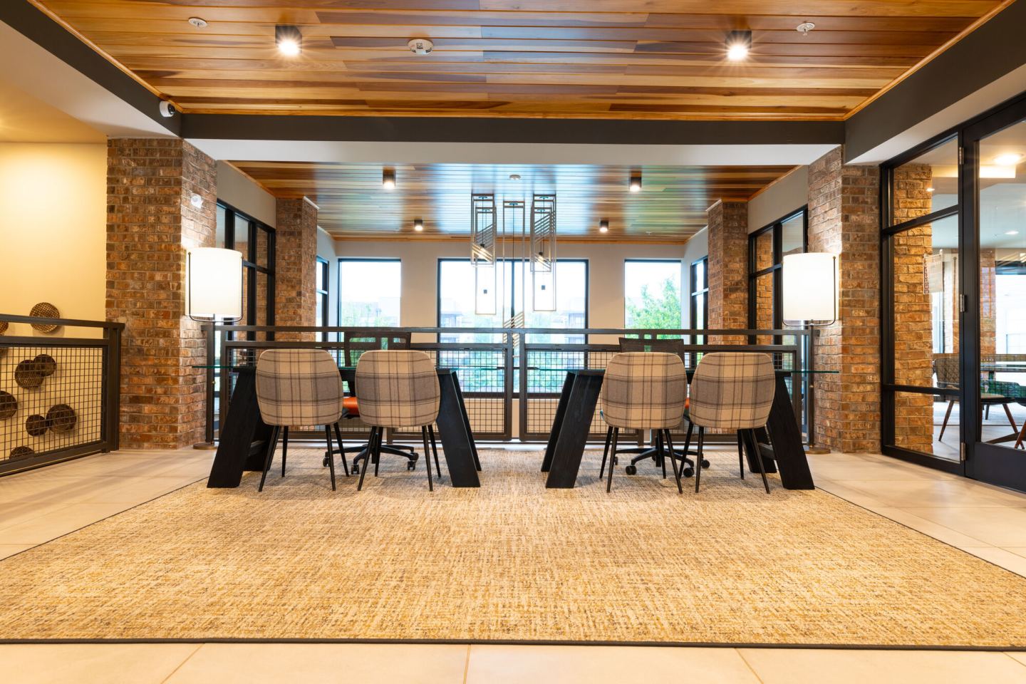 Vue at the Quarter Image 13