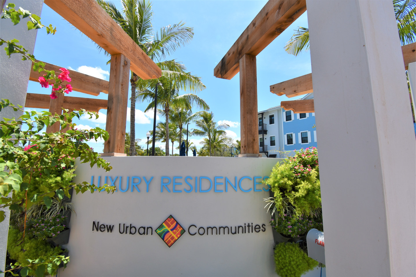 Azul Luxury Image 20