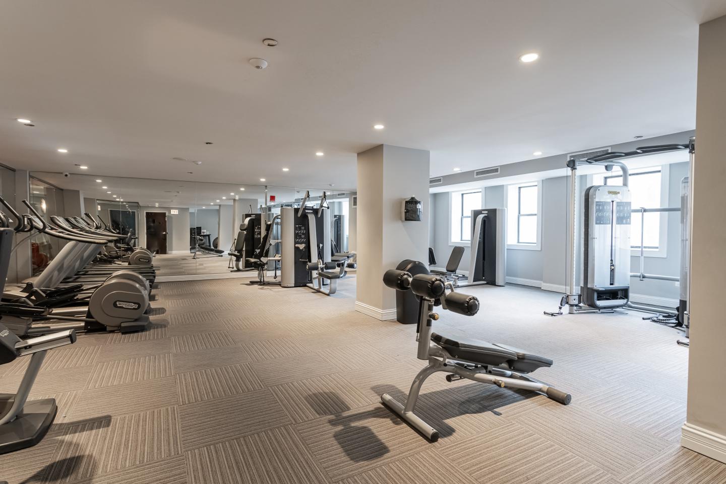 Somerset Place Apartments Image 12