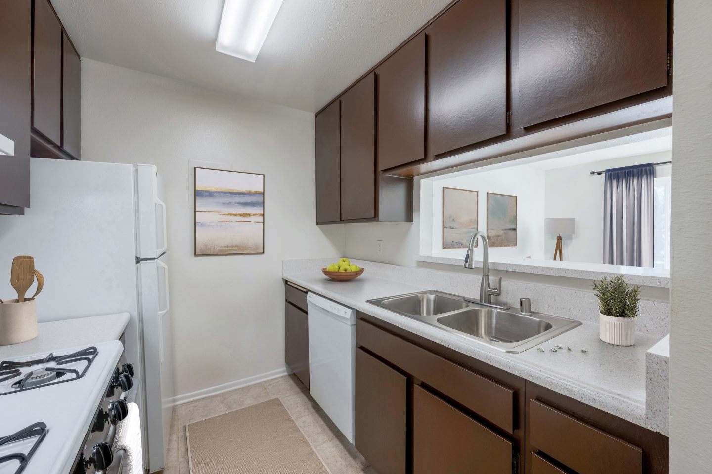 Oceanwood Apartments Image 2