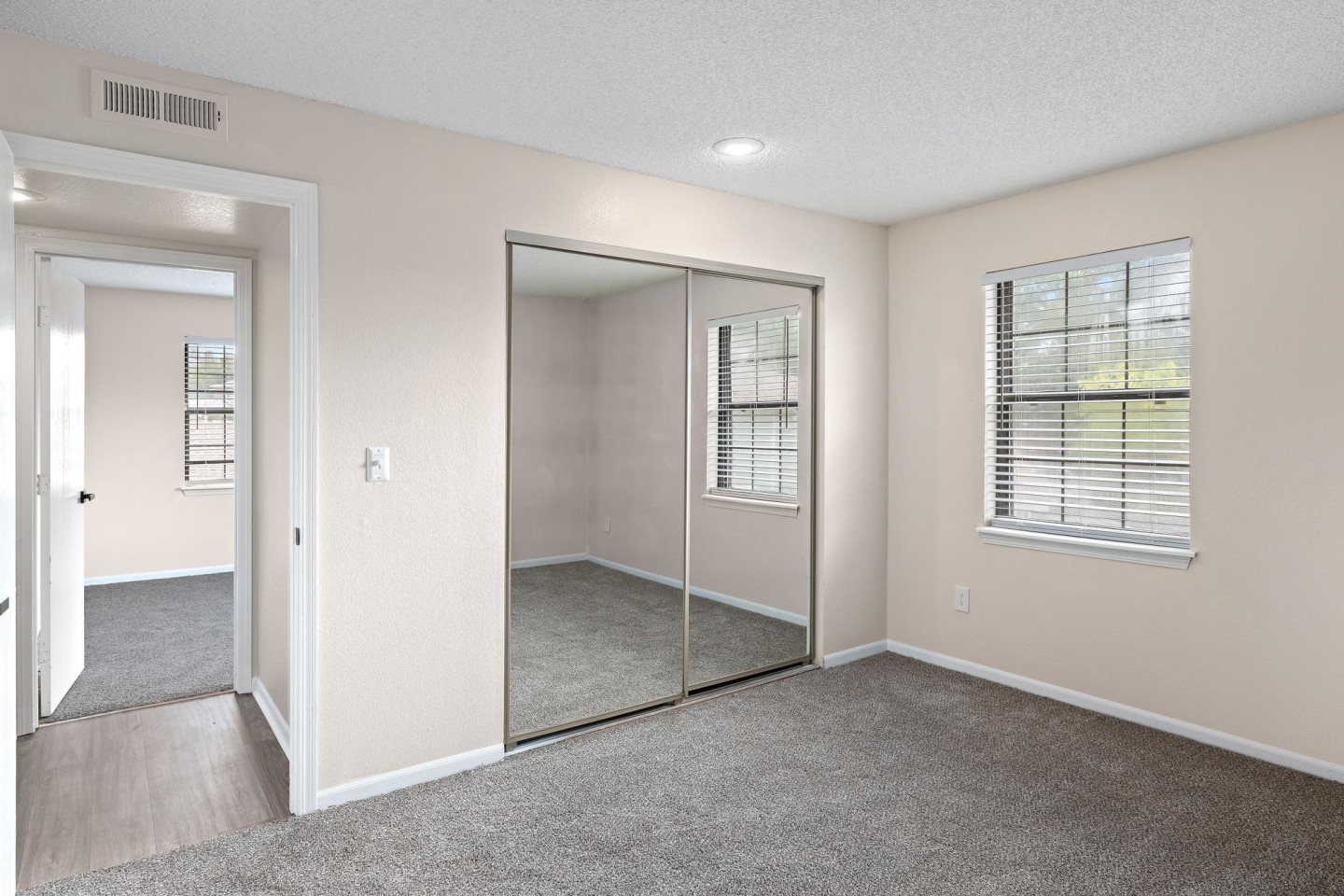 The Arbor Apartments and Townhomes Image 31