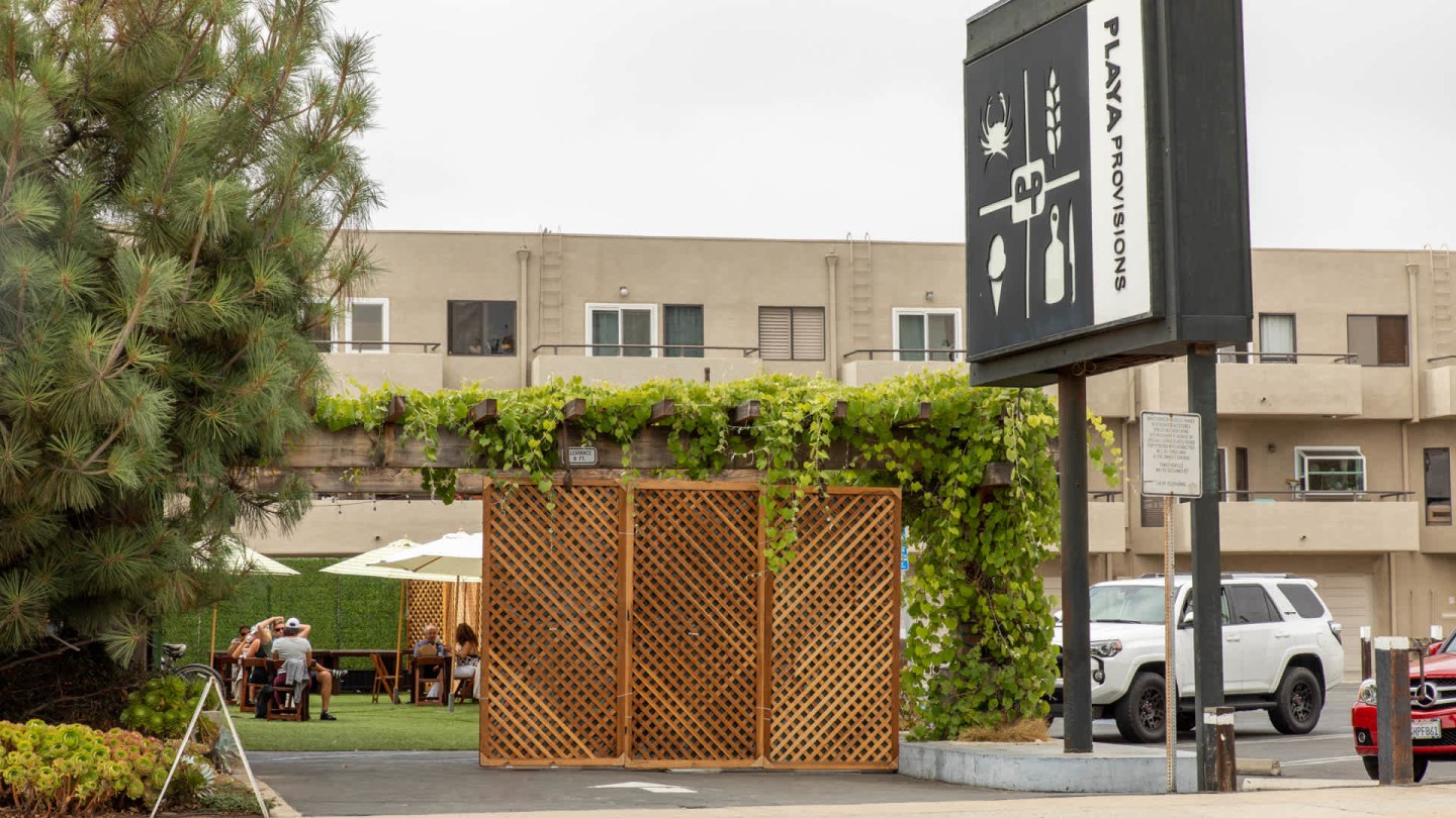 Mariposa at Playa Del Rey Image 39