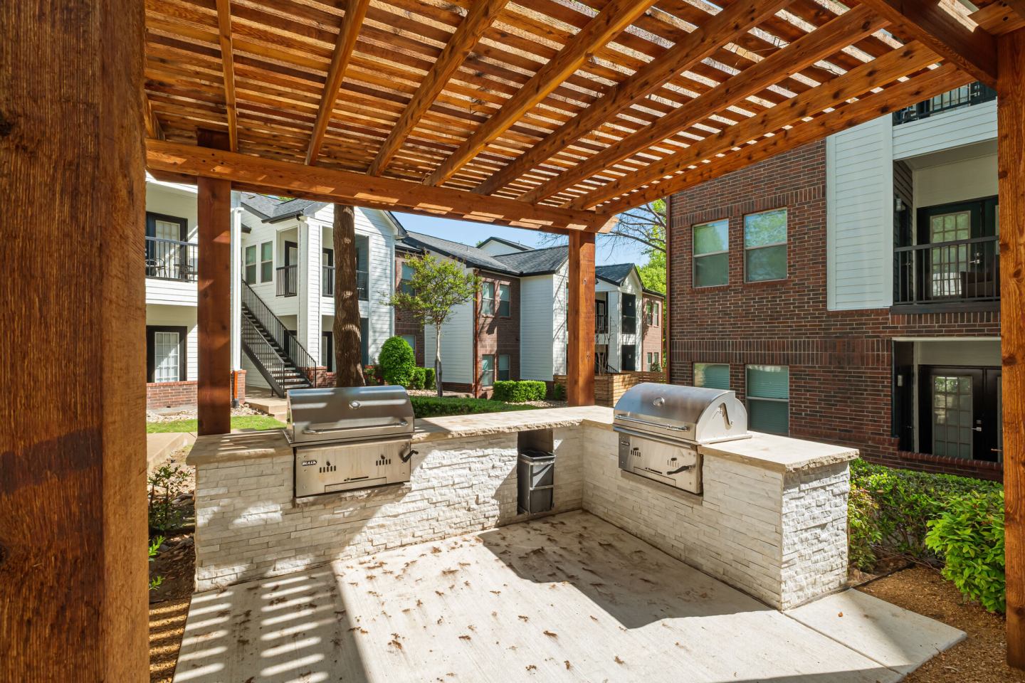Larkin Apartment Homes Image 36