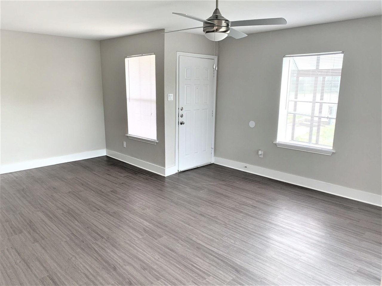 Centennial Place Apartments Image 15