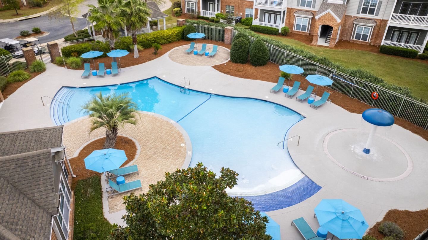 Odyssey Lake Apartments Image 8