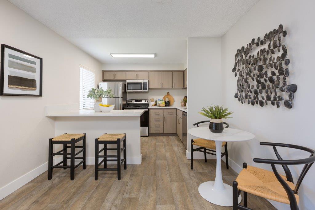 Reveal Apartments Image 19