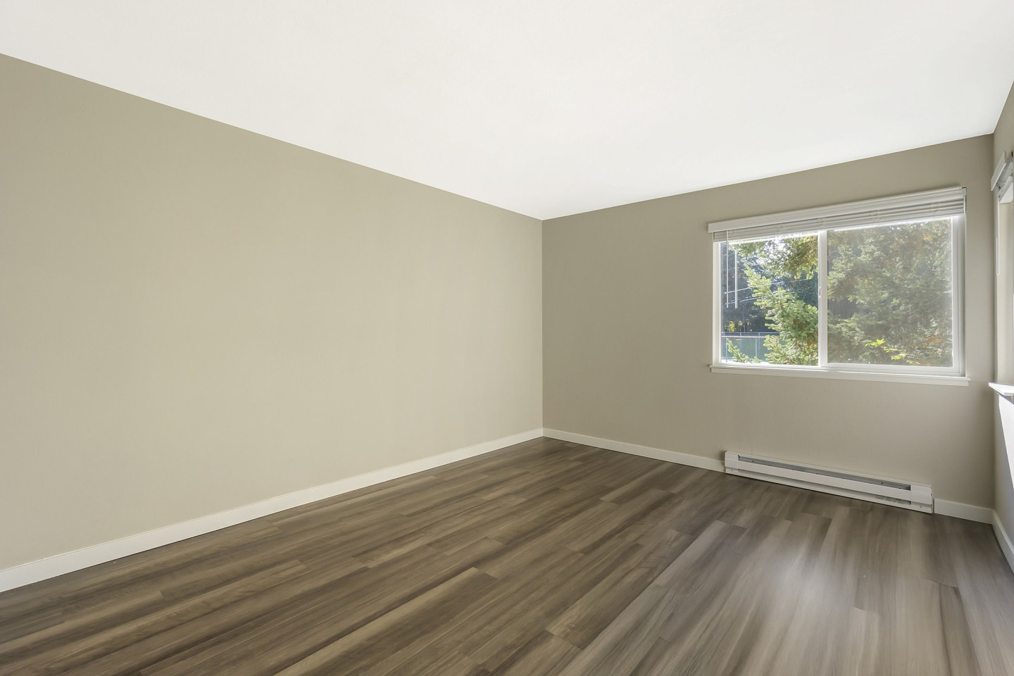 Alderwood Heights Image 11
