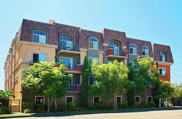 3707 Motor Avenue Image 1