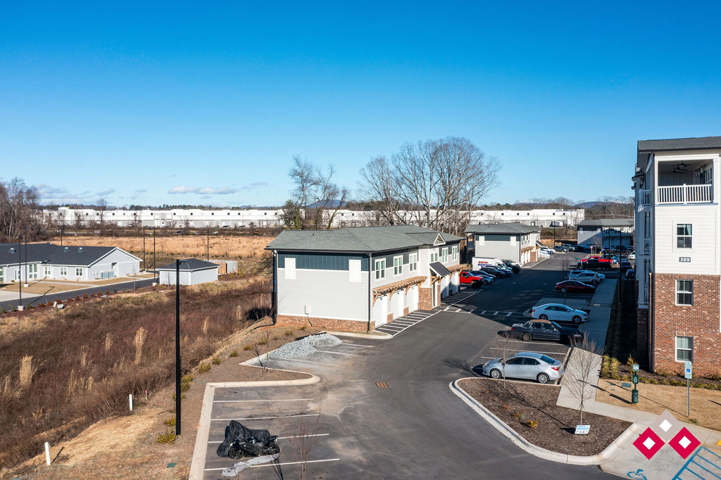 Summit at Hendersonville Image 61