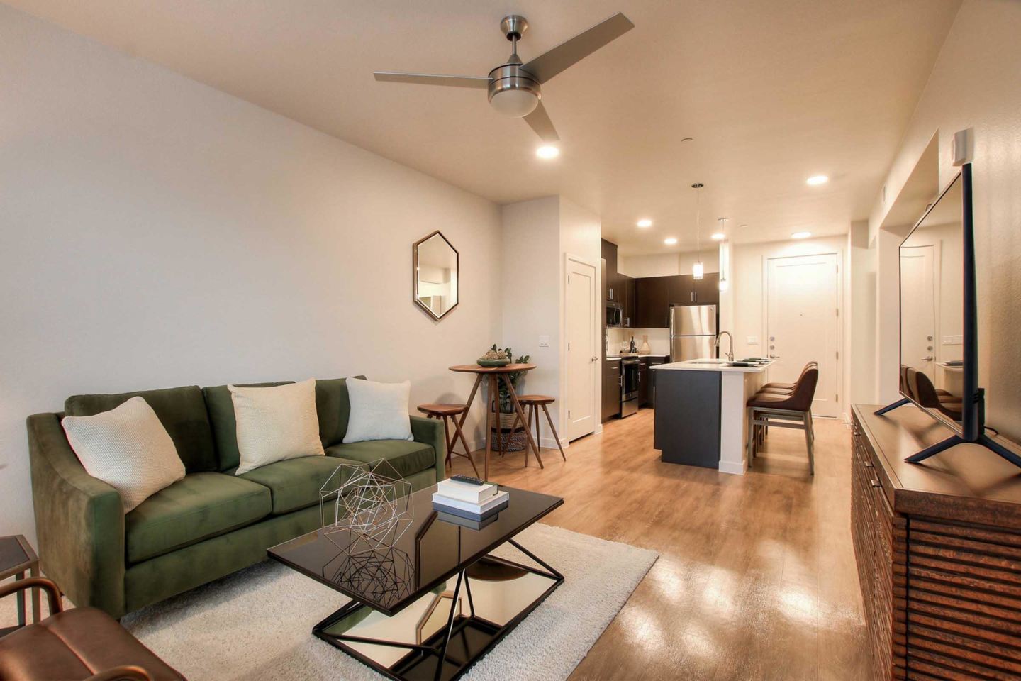 View 32 Apartments Image 33