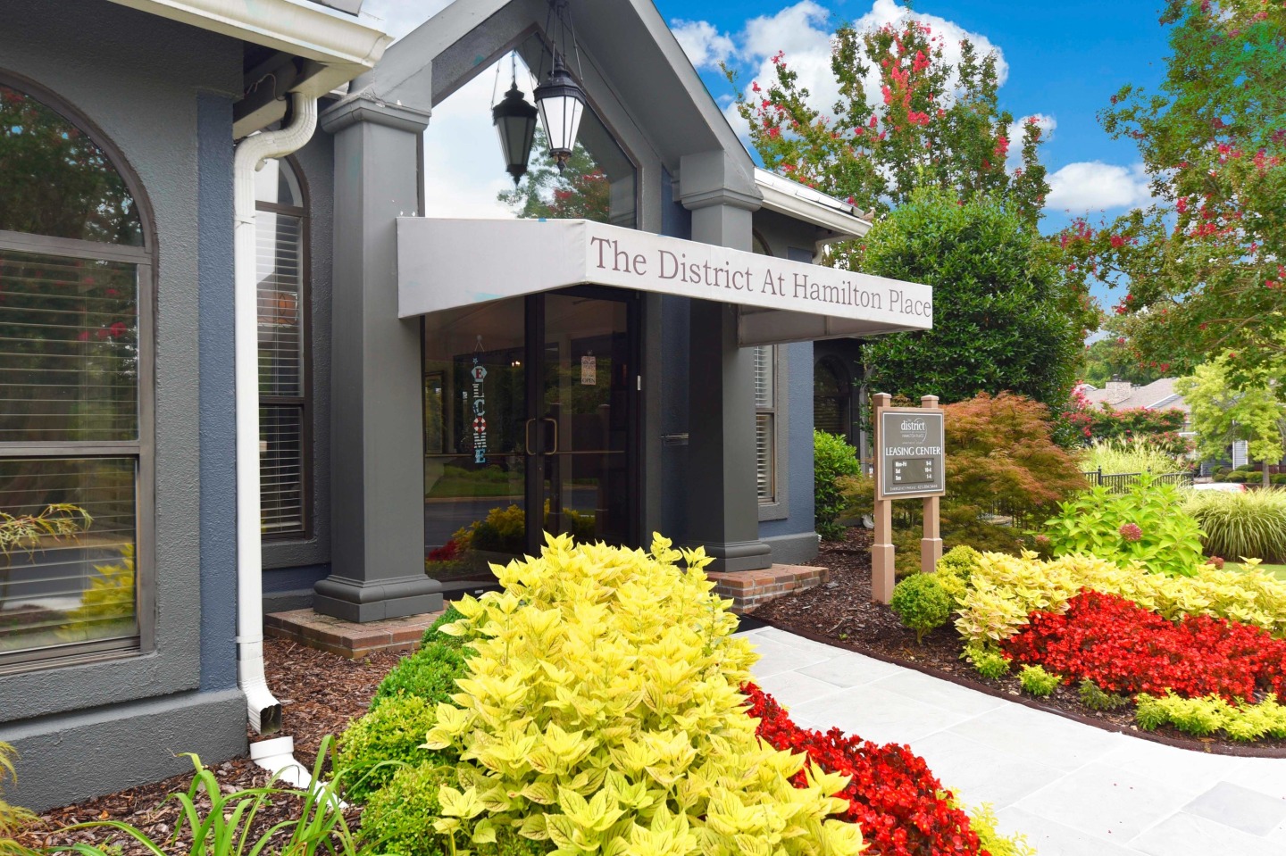 District at Hamilton Place Apartments Image 16