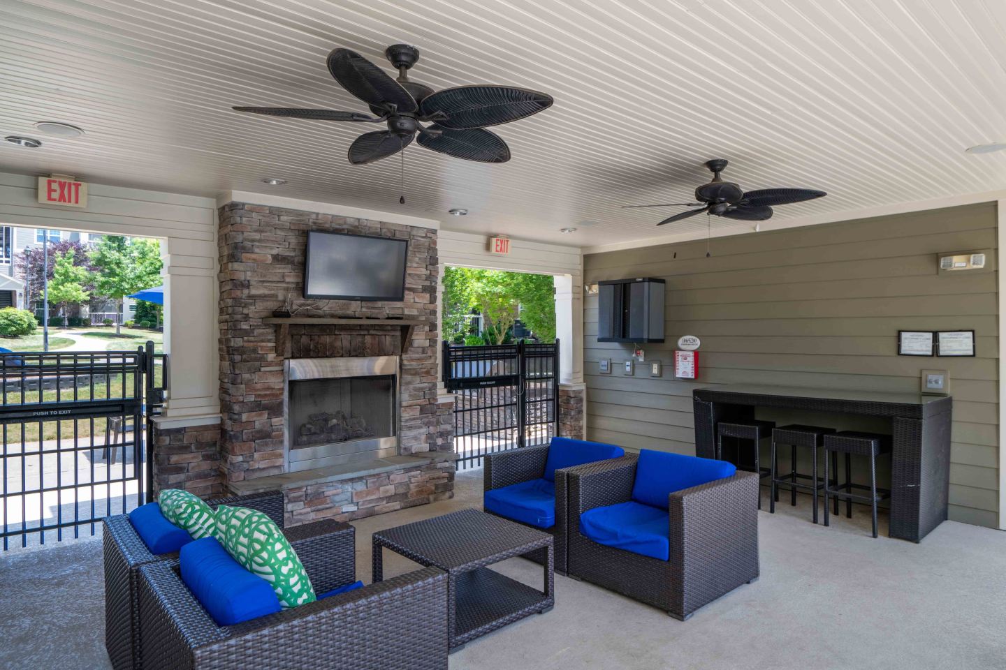 Oasis at Montclair Image 15