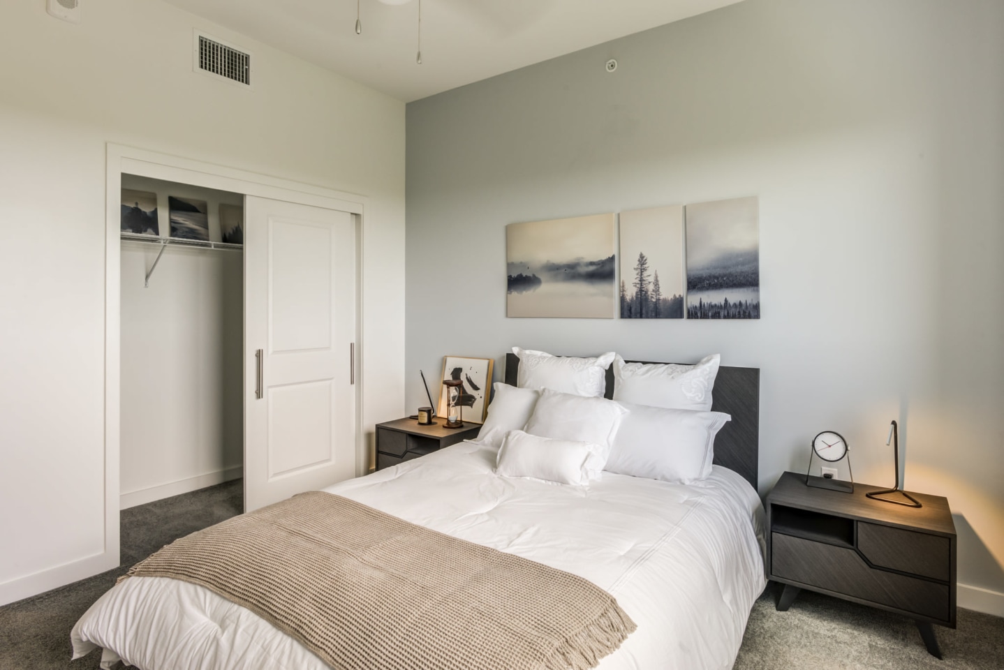 The Residences at Thesis Image 4