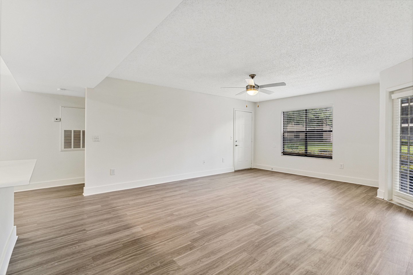 Camila Apartments Image 33