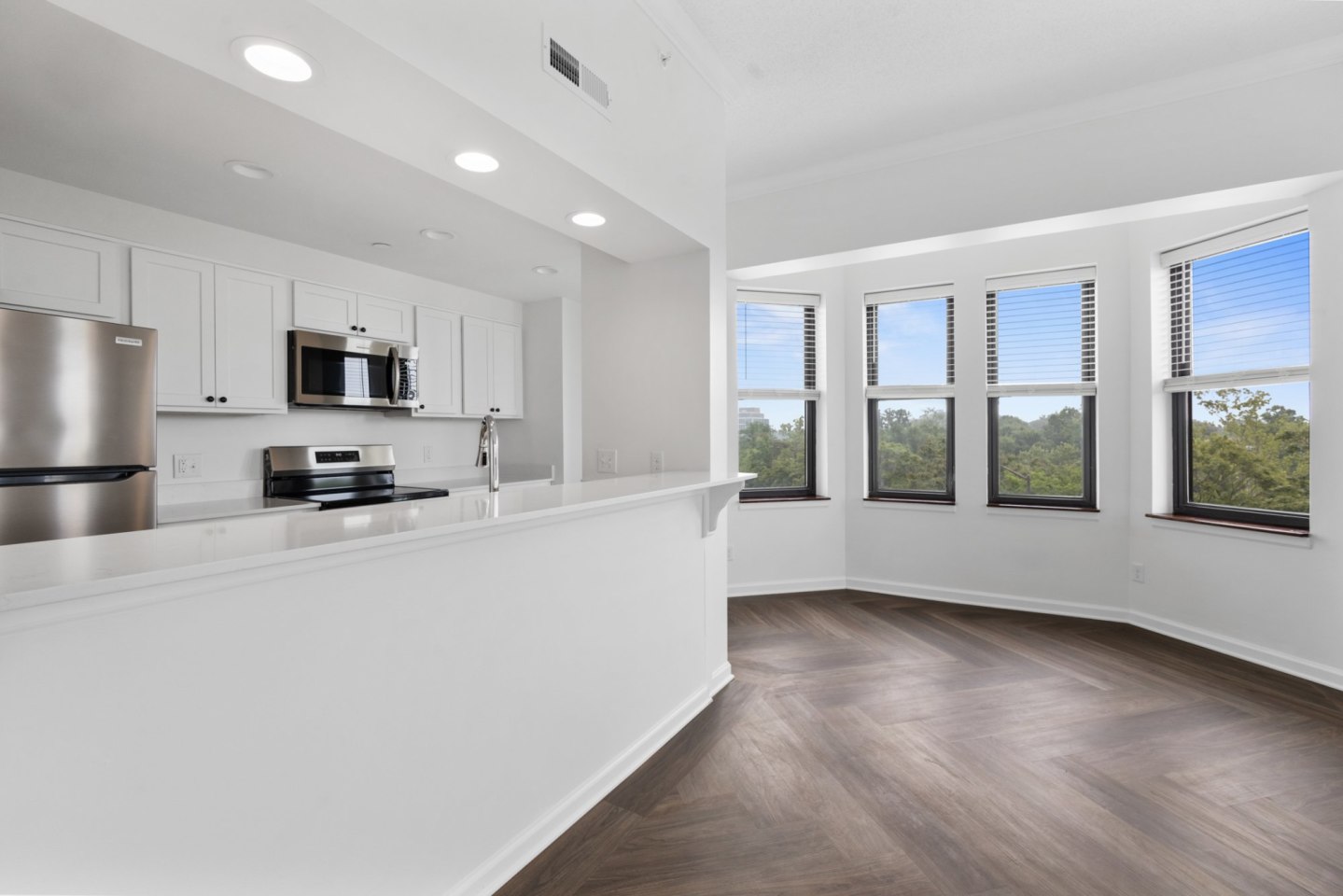 Marott Apartments Image 21