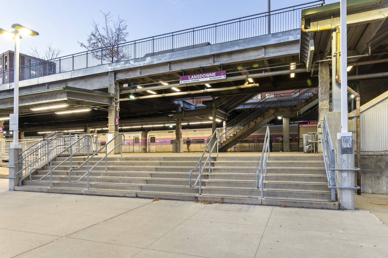 Pierce Boston Image 6