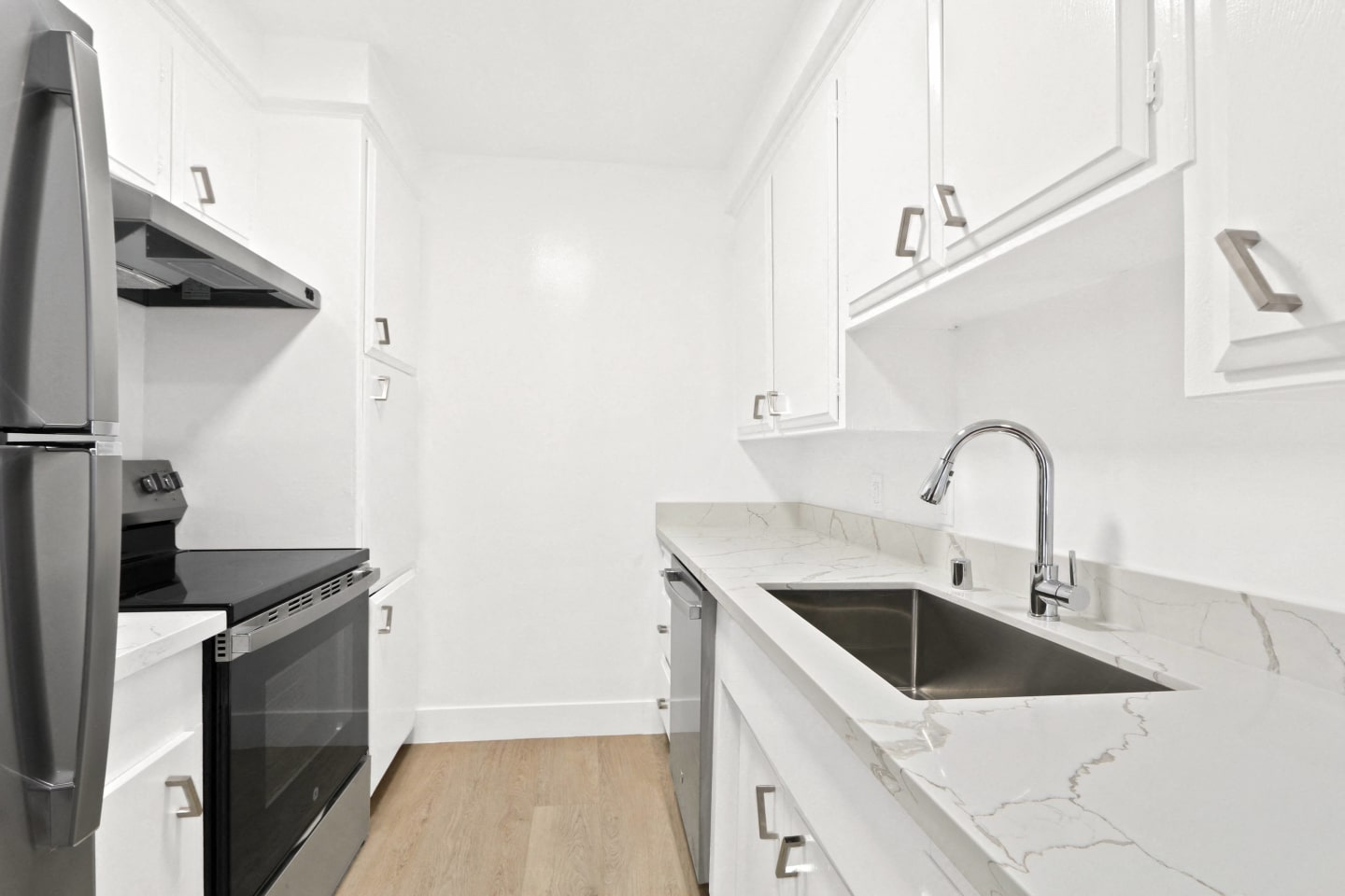 343 Palos Verdes Apartments Image 12