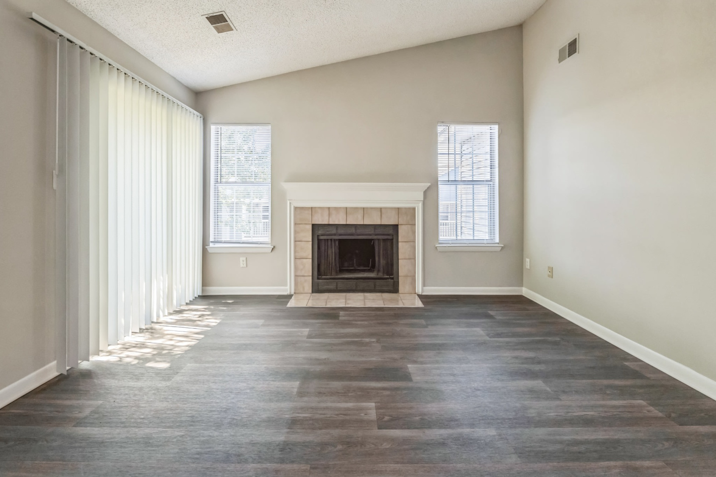 Magnolia Terrace Image 12