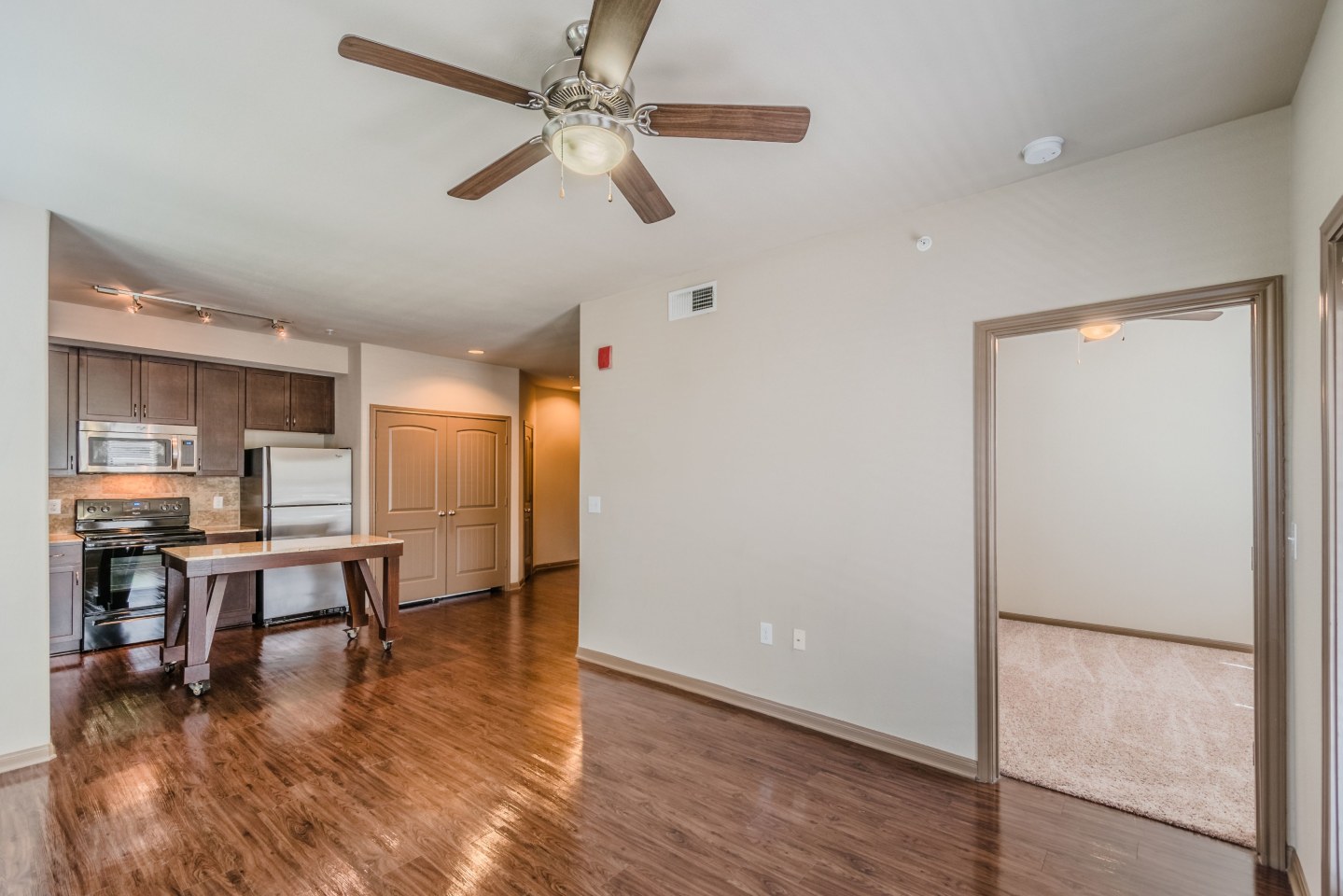 Lakewood Flats Image 36