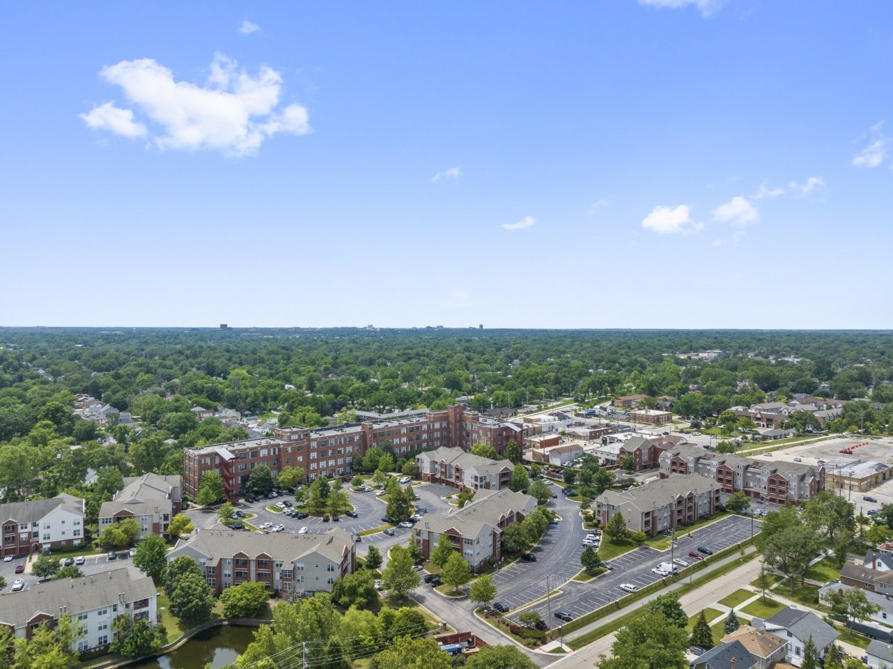 Ovaltine Court Image 9