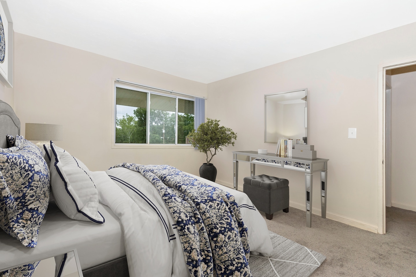 Avenue Apartments Image 3