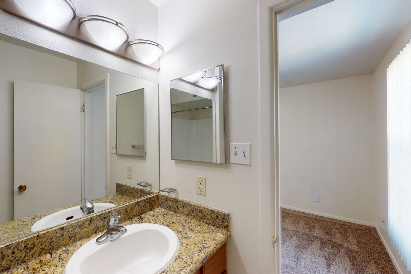 Golden Crest Image 10