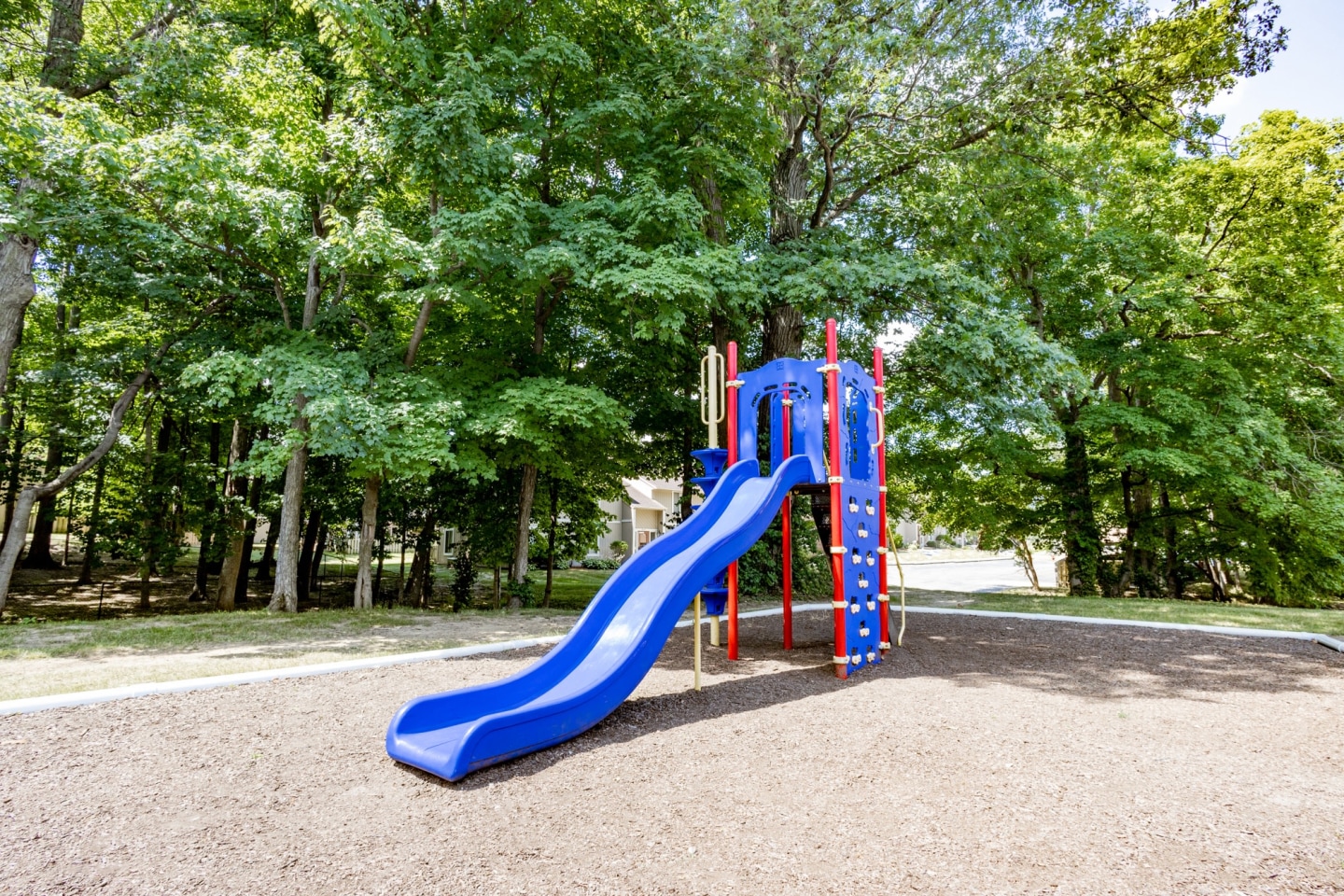 Woodbridge Apartments in Castleton IN Image 10