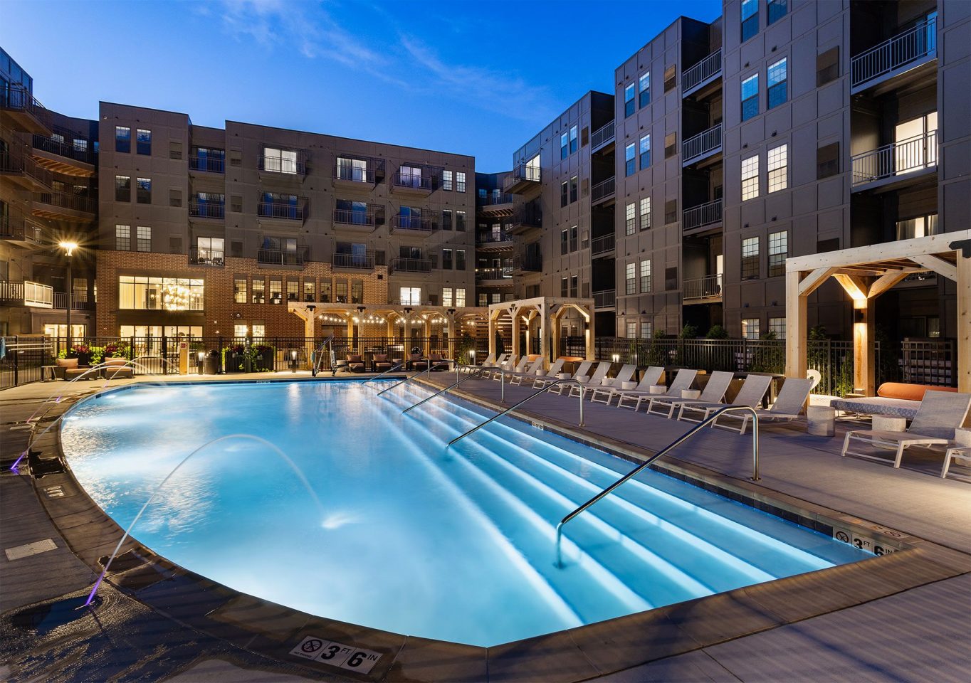 Metro 19 Apartments Image 38