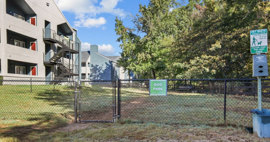 Hollytree Apartments Image 31