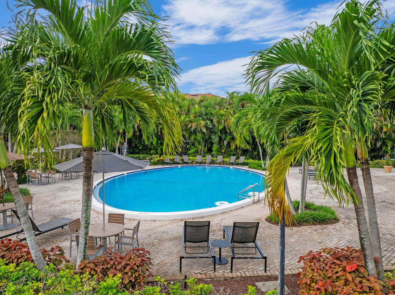 The Luxe at Boca Image 11