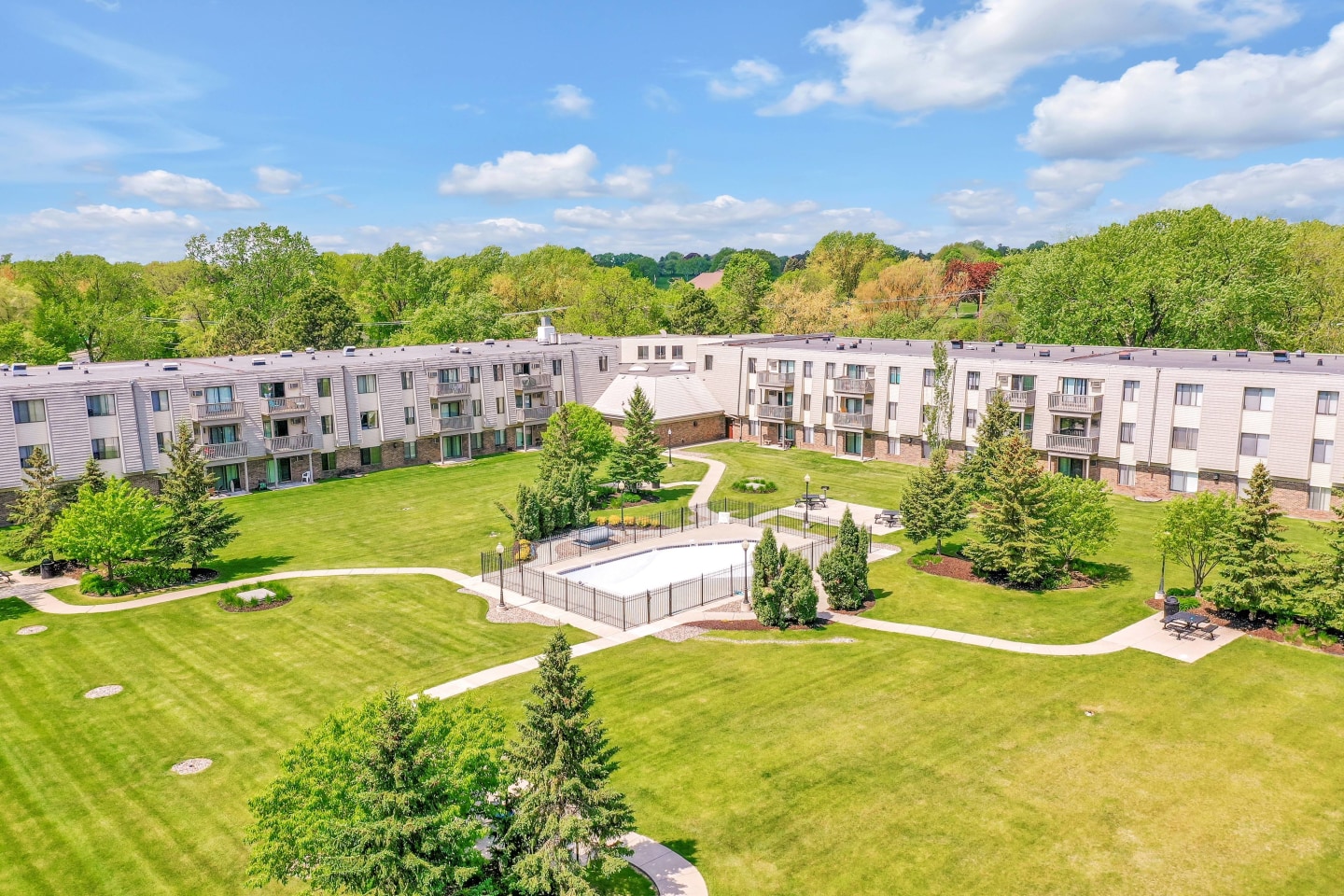 Eagle Pointe Image 19