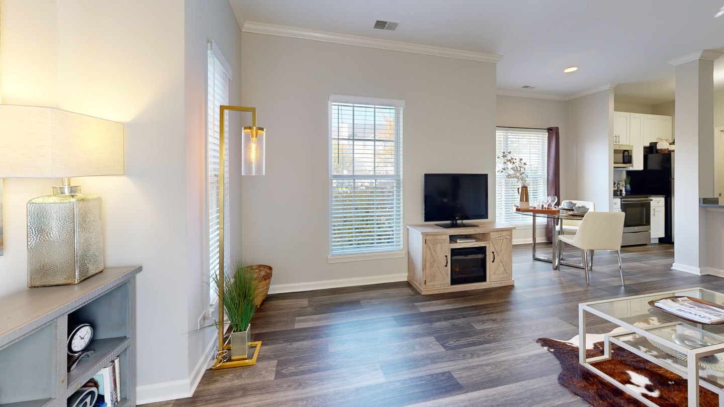 Dwell At Naperville Image 8