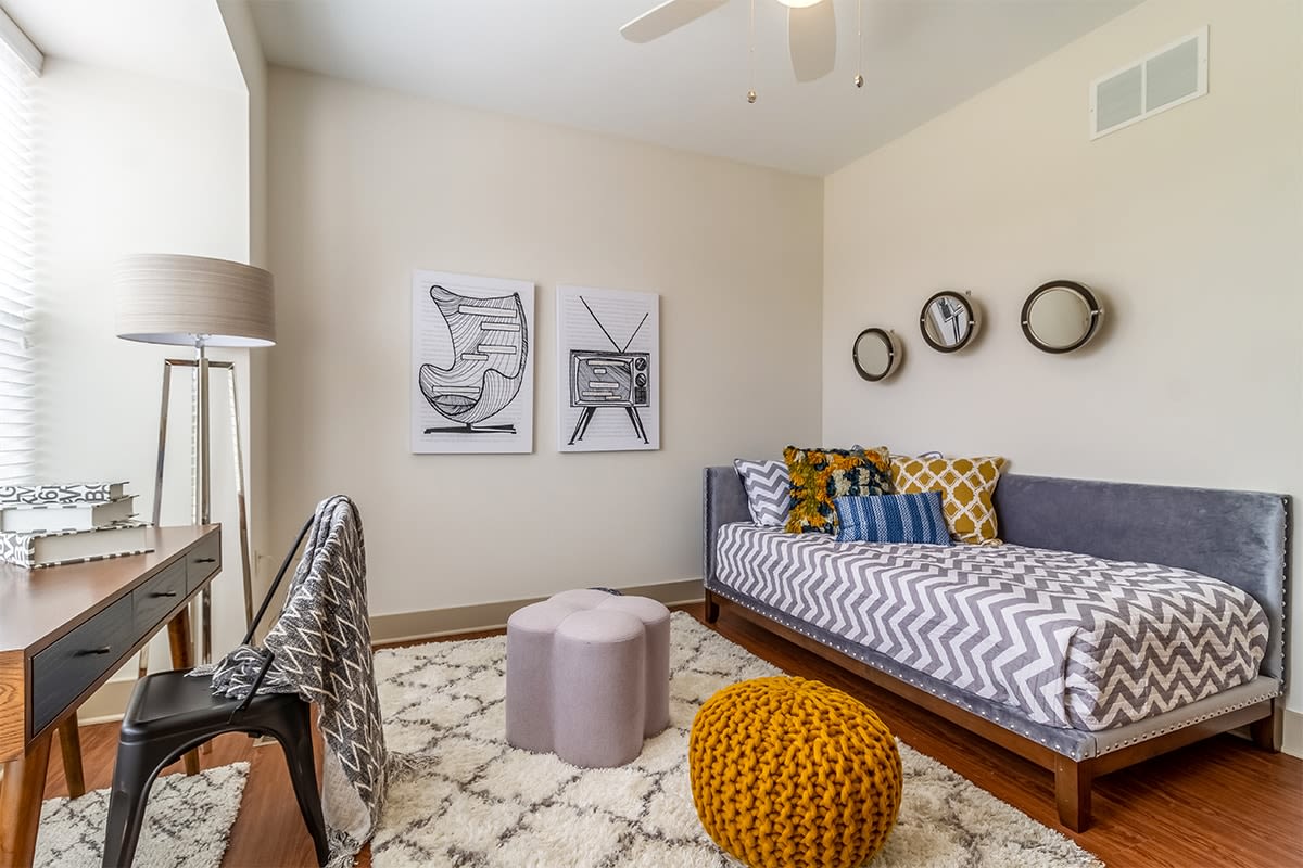 Orleans Landing Image 20