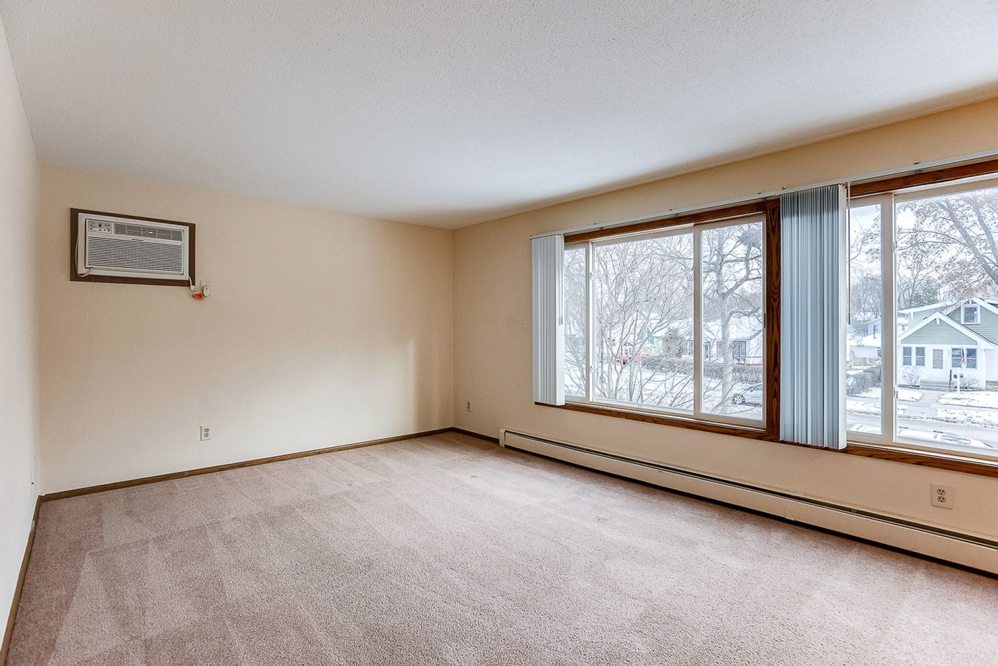 4052 Minnehaha Ave Image 3