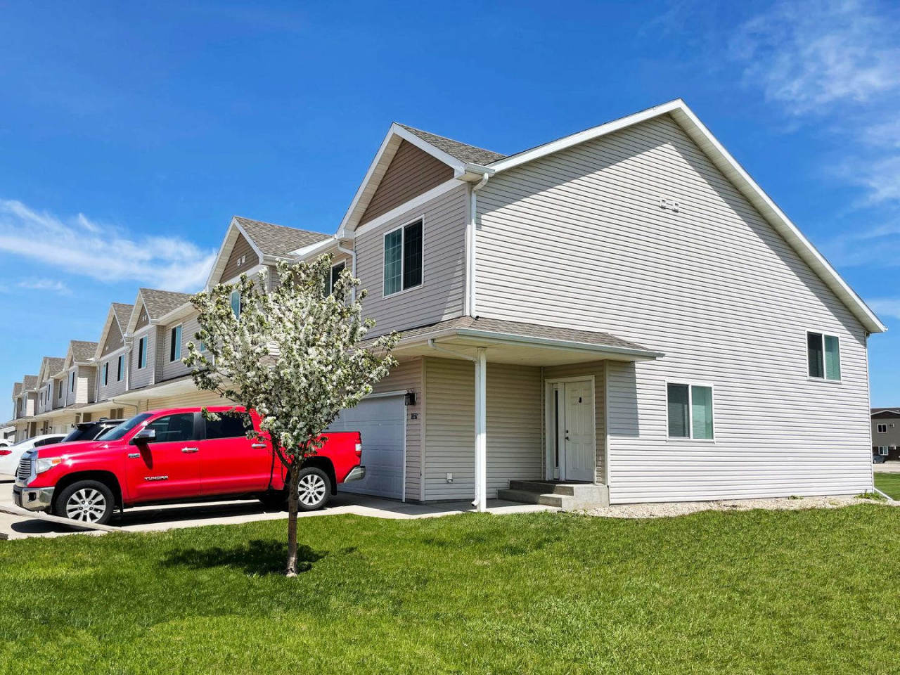 Woodside Townhomes Image 1