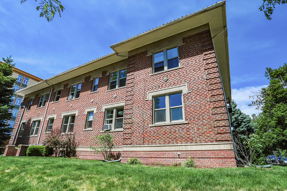 Park Court Image 10