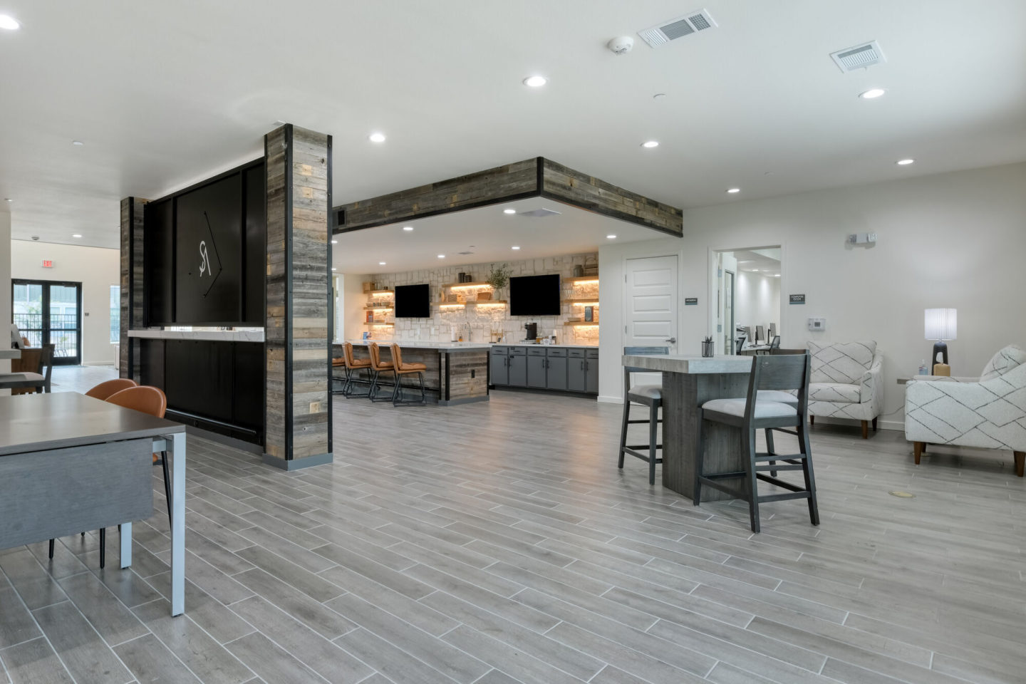 Sunstone Apartments Image 10