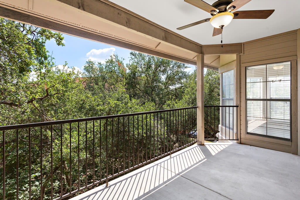 Waters Edge Apartment Homes Image 13