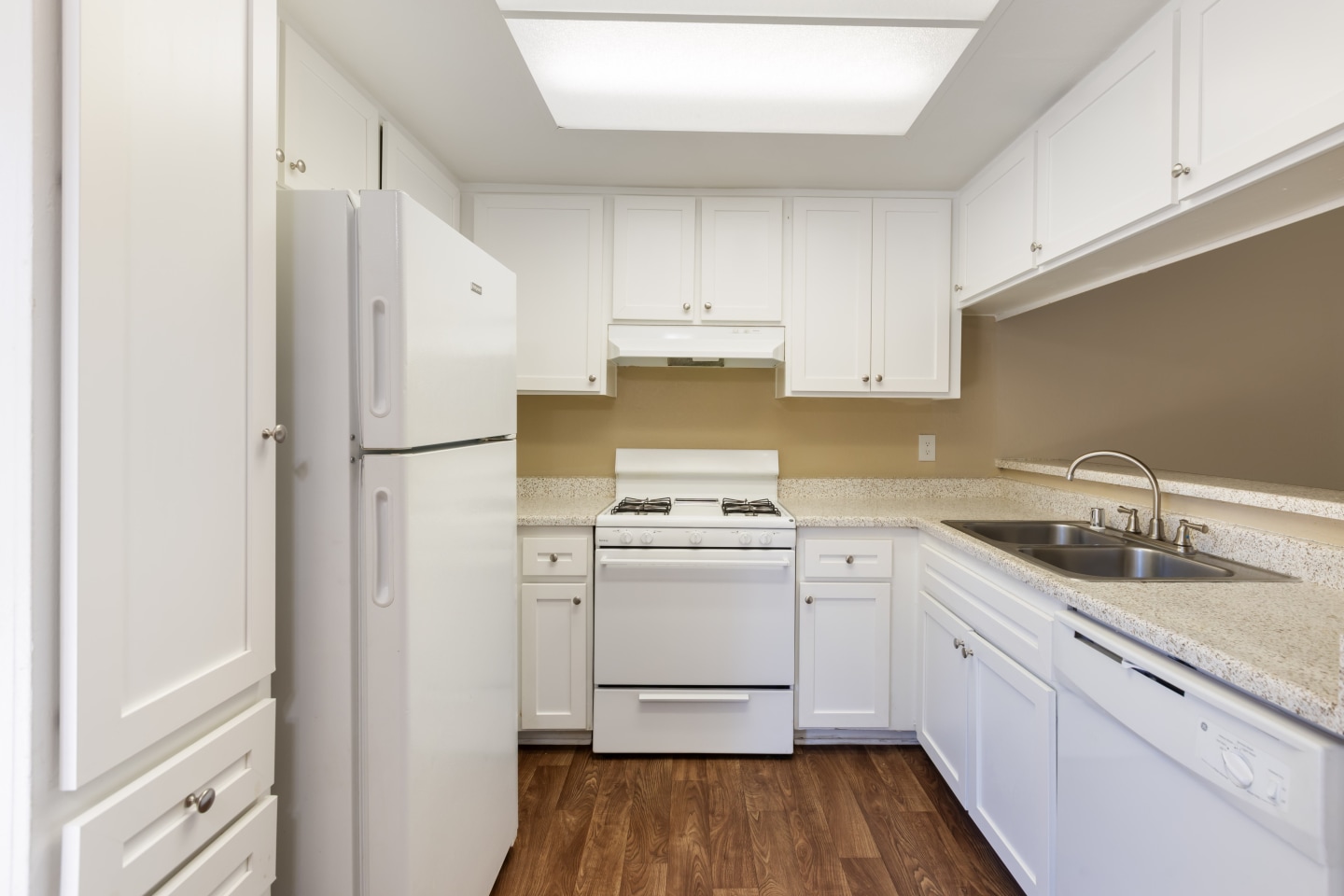 Riverwalk Landing Apartments Image 11