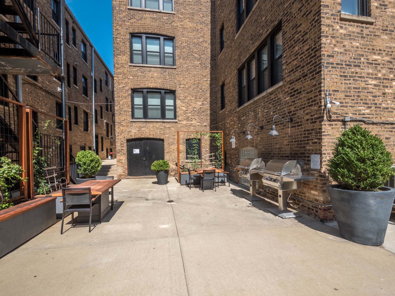 Reside on Irving Park Image 10